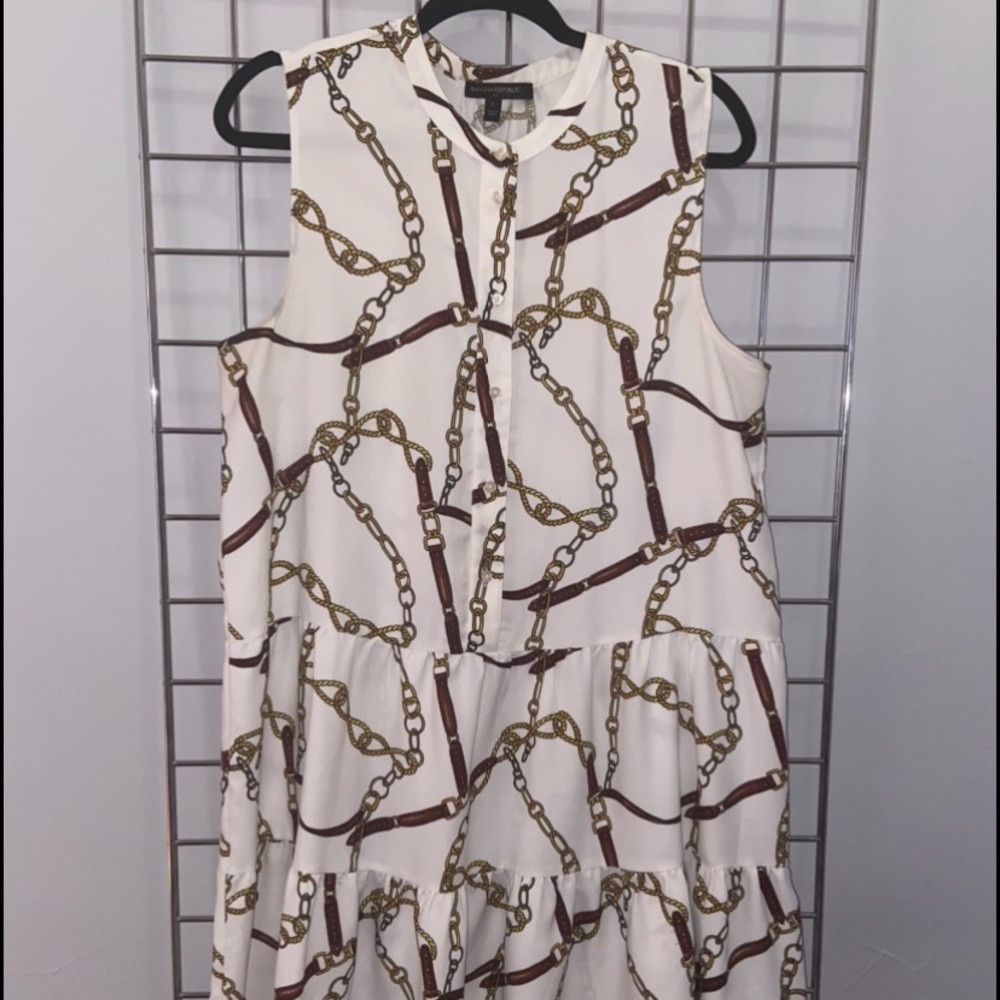 Banana Republic tiered dress with chain print